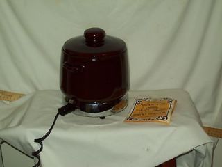 Vintage Crock Pot West Bend Bean Pot/Cooker with Heat Rite base 