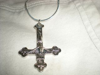 Upside Down Cross Necklace Inverted Jesus Christ Pendant silver chain 