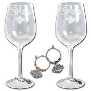 Harley Davidso​n® Silhouette Bar & Shield Wine Glass Gift Set