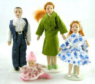 New Dolls House Miniature Modern Family of 4 People 62