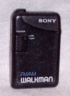 SONY Walkman SRF 29 mini AM/FM Stereo Radio Receiver Vintage Works 
