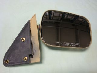 NOS OEM 1992 Chevy 4 Wheel Drive Truck Rear View Outside Mirror Right 