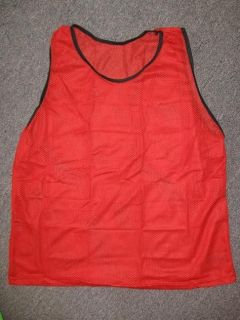 12 SCRIMMAGE VESTS PINNIES SOCCER YOUTH RED ~ NEW
