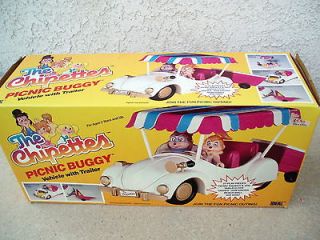 VINTAGE THE CHIPMUNKS, THE CHIPETTES  PICNIC BUGGY , MINT & FACTORY 
