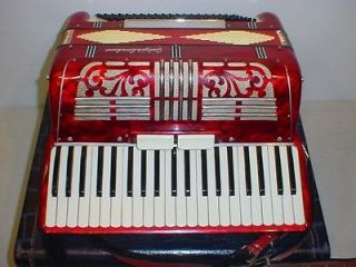 Galizi & Sordoni Accordion with Case & Strap   Made in Italy accordian