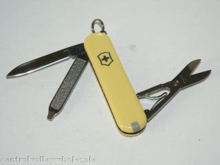New Victorinox Swiss Army Knife CLASSIC SD Vintage Light Lemon Yellow 