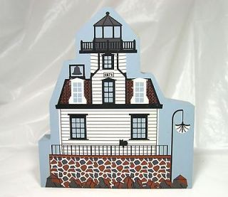   Meow Village COLCHESTER REEF LIGHTHOUSE (VERMONT), Signed 1999 Faline