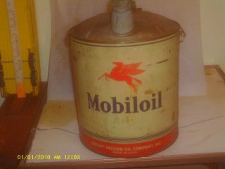 gallon vintage mobil oil can socony vacuum oil company