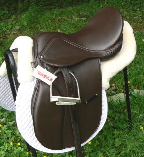 New Synthetic leather look saddle with D Flex* flexi tree INCL 