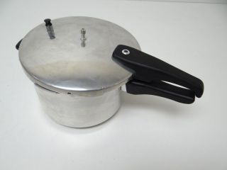 pressure cooker parts in Kitchen, Dining & Bar