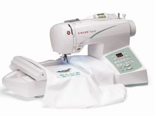 Singer Sewing Machine Embroidery Machine Futura CE250 + USB Cable