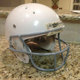 Schutt DNA Recruit Youth Football Helmet Size MEDIUM With Gray 