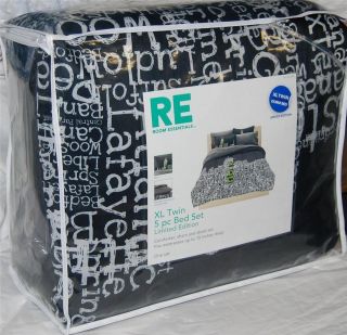 Room Essentials NEW YORK CITYSCAPE Black /Grey TWIN XL BED SET NEW 