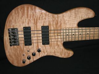 Warmoth Lic. By Fender 5 string Jazz bass Bartolini 3 band Excellent 