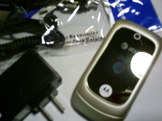   EM330 Camera  Bluetooth GSM Video Speaker Flip AT&T Cell Phone