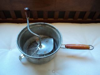 Vintage Foley Mfg Co Sifter/Food Mill Masher 1930s