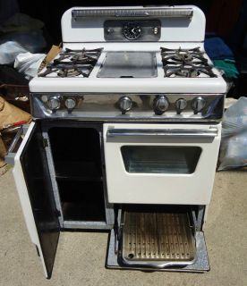 VINTAGE ANTIQUE 50S GAFFERS SATTLER 30INCH GAS STOVE NICE CONDITION