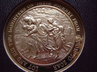 Medallic Bible LOT AND HIS TWO DAUGHTERS ON JOURNEY