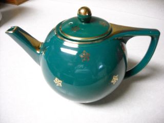 hall teapot gold in Decorative Collectibles