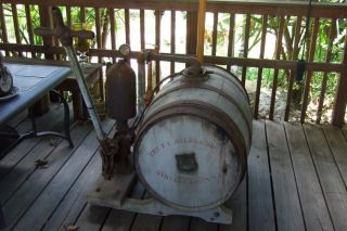 Vintage The F.E. Myers & Bro Co. Wood Barrel Pump Ashland, Ohio
