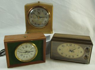 vintage alarm clocks in Clocks