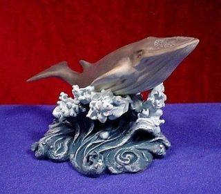 Hump Back Whale ~ Statue Figurine