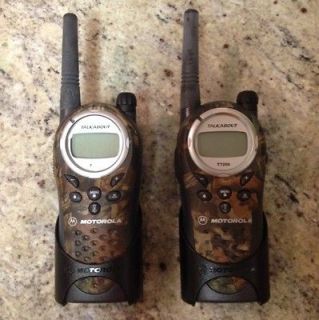   Of Motorola Talkabout T7200 2 Way Radios Camo Talk About Walkie Talkie