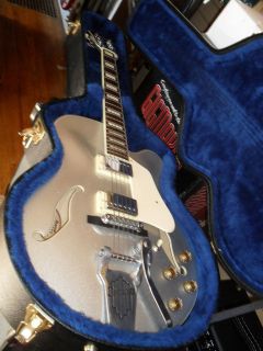 Ibanez Artcore AFS75TDSV Guitar W/Hardshell Case