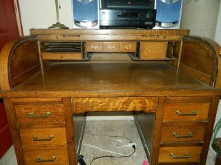 MUST SELL NOW! 1905 Clemetsen Clemco Antique roll top desk wood quater 