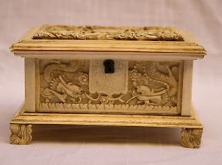 MAGNIFICENT 1800S HAND CARVED CHINESE JEWELRY BOX WITH LOCK & KEY