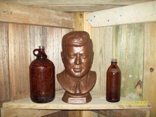 VINTAGE JOHN F KENNEDY BUST EXTREMELY RARE