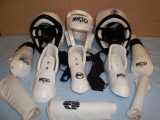 karate gear in Clothing, Shoes & Accessories