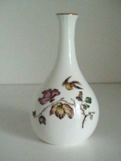 Wedgwood Swallow Pattern Bud Vase Modern Aesthetic Bird & Floral 