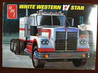 AMT White Western Star 1/25 Scale Plastic Model Truck Kit AMT724
