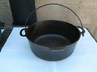 cast iron cauldron in Cast Iron