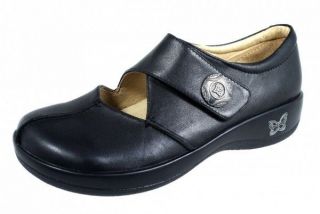   Womens Kaitlyn Professional Nursing Shoes   Black Leather   KAI 601
