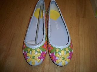Brand New SODA Multi Colored Flowered Womens Shoes Size 10M
