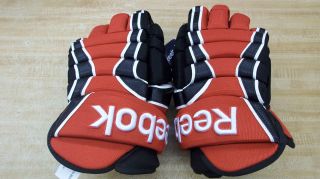 Reebok 9000 Hockey Gloves   Black/Red/Whit​e 13 or 14   NEW!!!