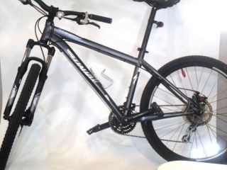 Specialized Rockhopper Mountain Bike (17 Frame) 