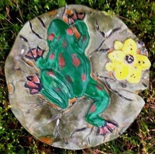 Frog on lily pad, stepping stone, plaque, concrete mold, cement 