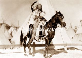   1900S NATIVE AMERICAN INDIAN CHIEF BEADWORK TIPI TEEPEE HORSE PHOTO