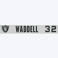 Waddell 2008 Oakland Raiders 32 NFL Regular Season Locker Room 