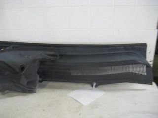 05 06 07 08 FORD MUSTANG WINDSHIELD WIPER COWL PANEL (Fits Mustang)