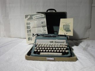 underwood typewriter in Collectibles
