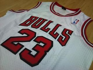Michael Jordan Chicago Bulls NBA jersey size Medium white swingman 