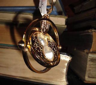 WIZARDING WORLD OF HARRY POTTER TIME TURNER KEYCHAIN!