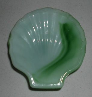 Akro Agate Scallop Shell Green & White Dish Trademarked