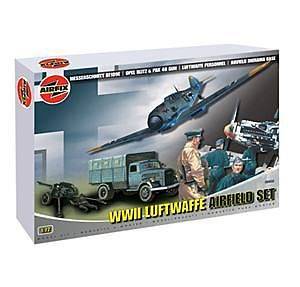 Airfix 06902 WWII Luftwaffe Diorama Set 1/72 Scale