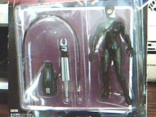 KENNER 1991 BATMAN MOVIE CATWOMAN WITH ARM ACTION AND TASER