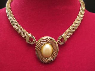 Day Sale 18 Gold Tone Mesh Necklace w/ 1.5 Faux Pearl Pendant 